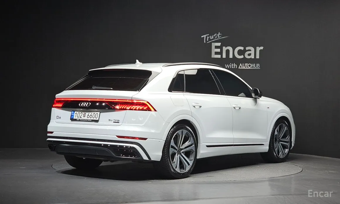 Audi Q8, 2023 — фото 2 из 12