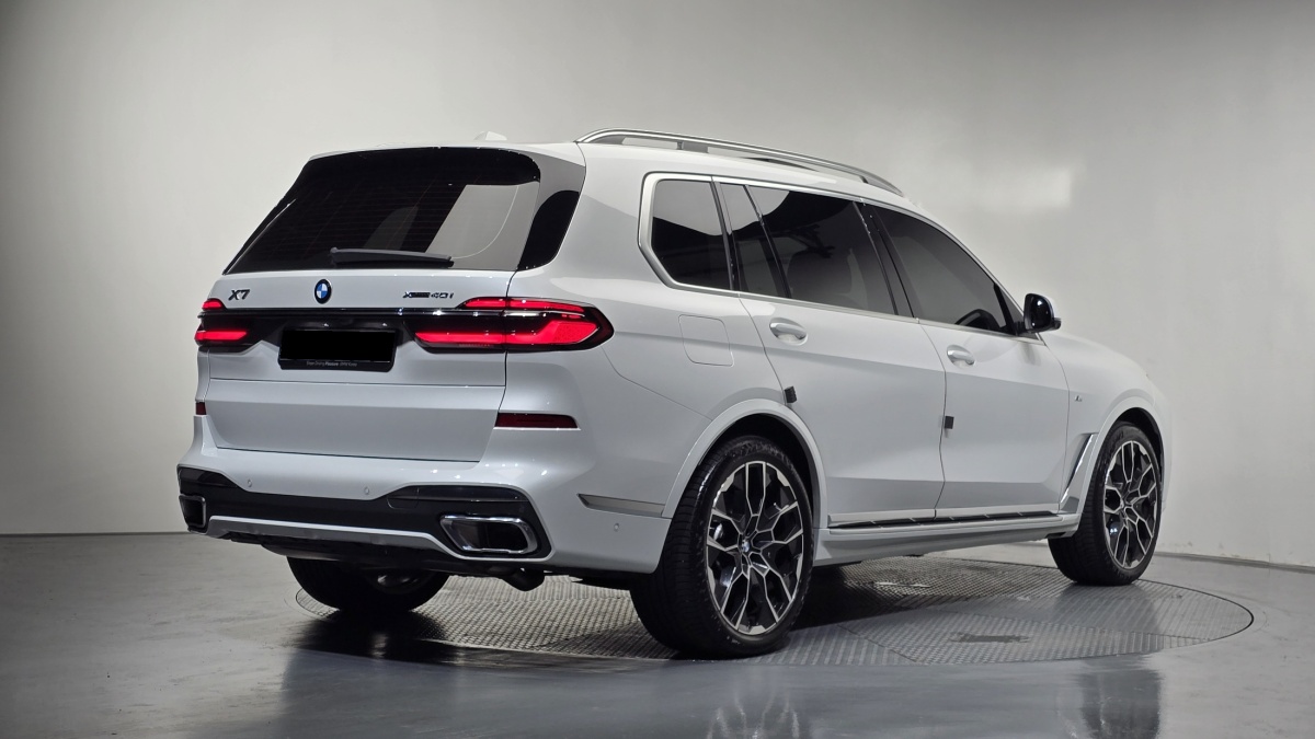 BMW X7, 2025 — фото 2 из 12
