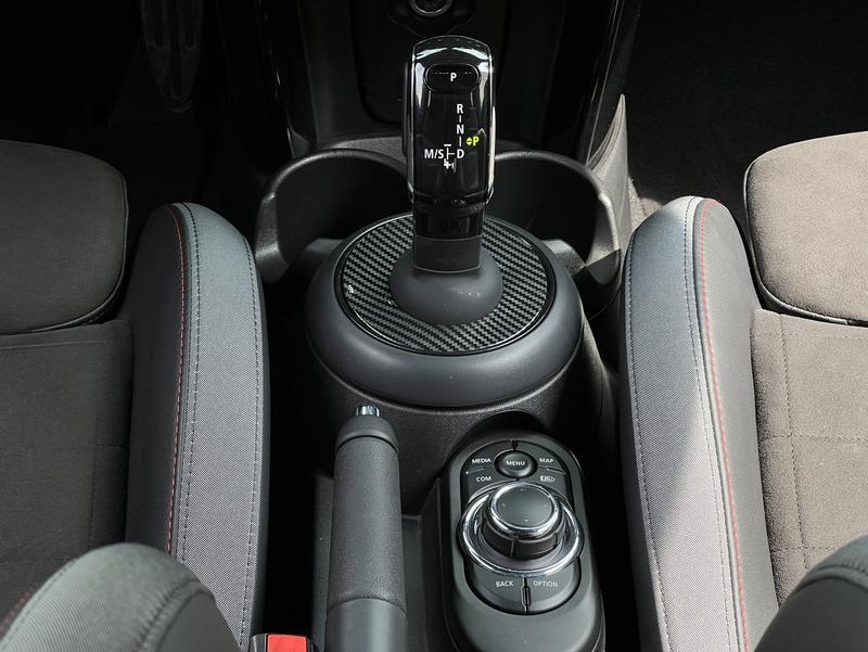 Mini Mini JCW, 2022 — фото 11 из 12
