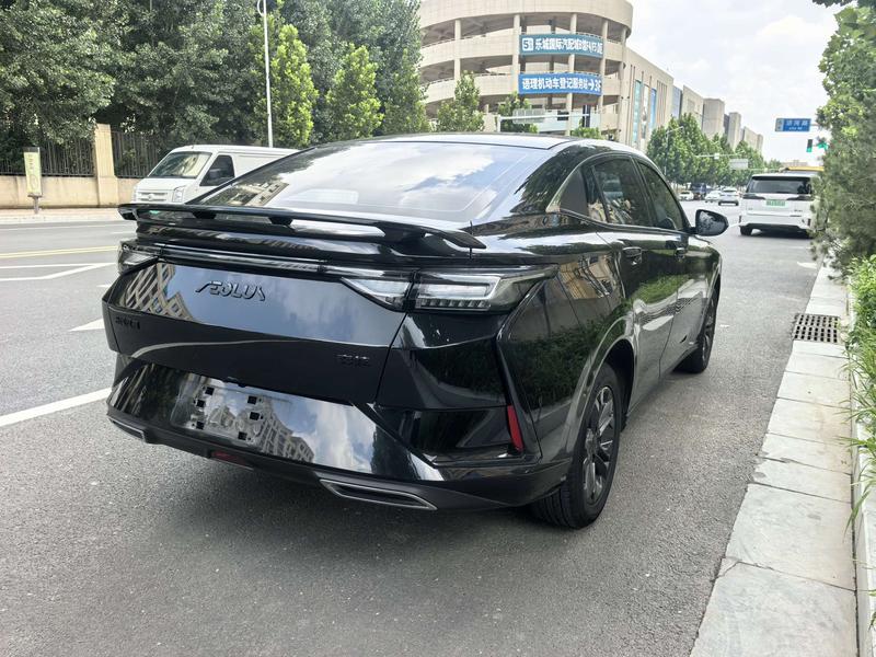 Dongfeng Aeolus Yixuan, 2024 — фото 6 из 12