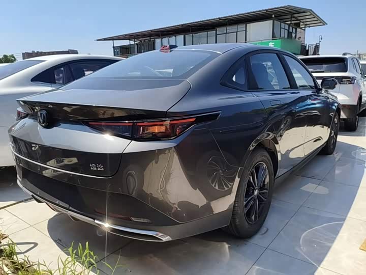 Changan Yida, 2023 — фото 7 из 9