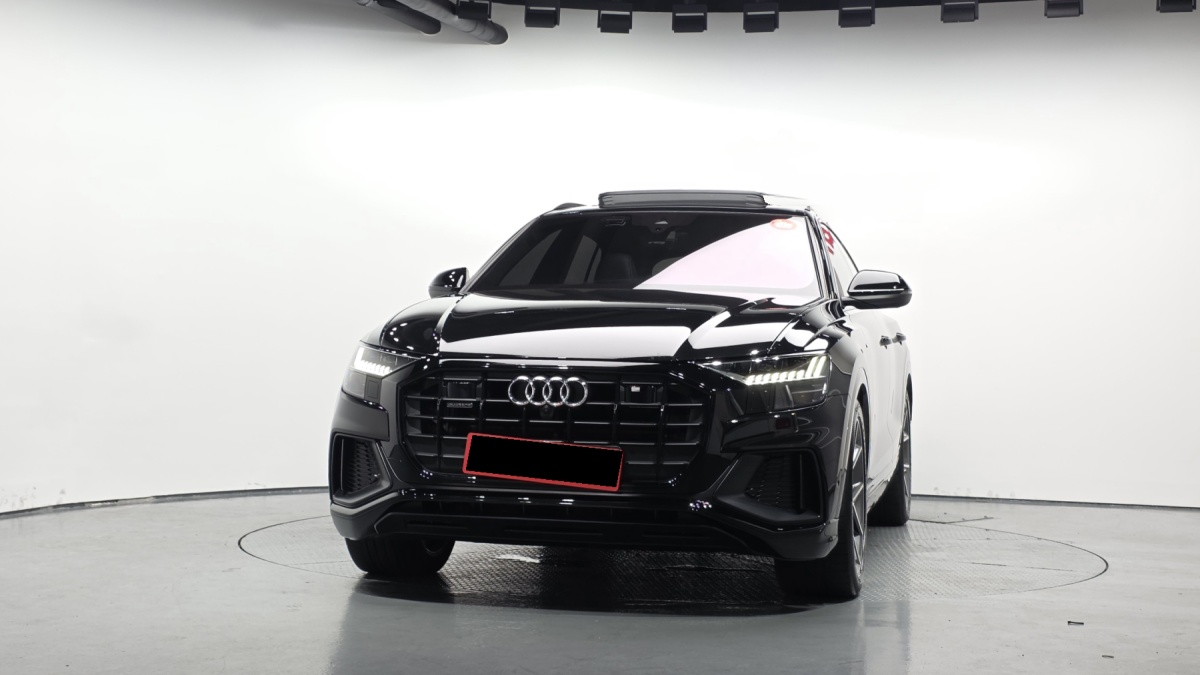 Audi Q8, 2023 — фото 3 из 12
