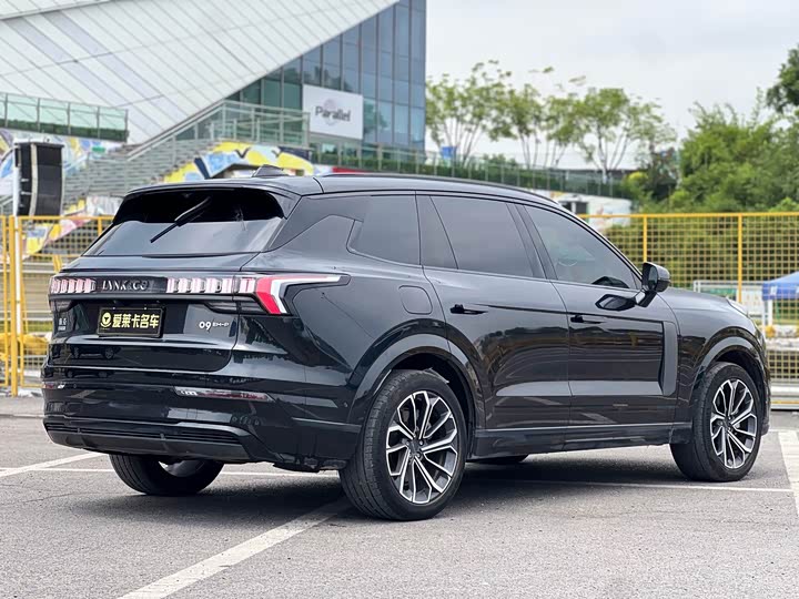 Lynk & Co 09 EM-P Hybrid, 2022 — фото 5 из 9