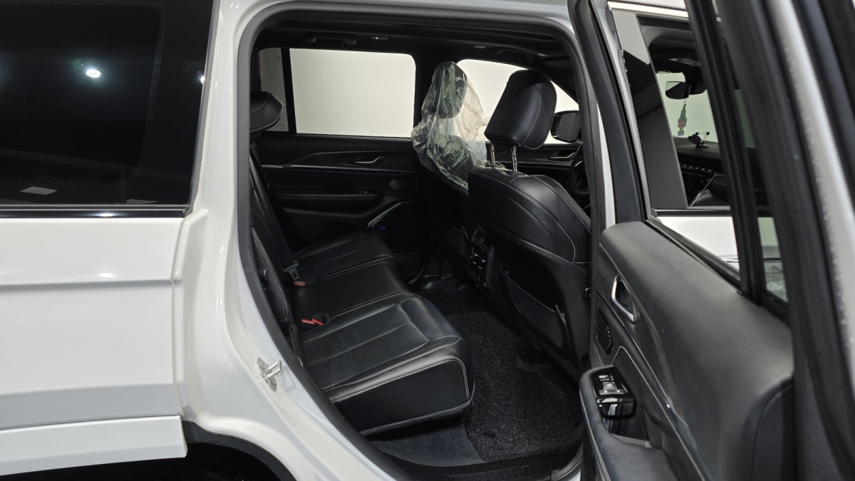Jeep Cherokee, 2023 — фото 11 из 12