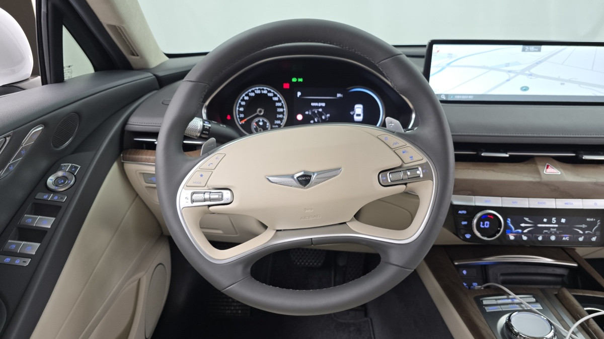 Genesis G80, 2023 — фото 12 из 12