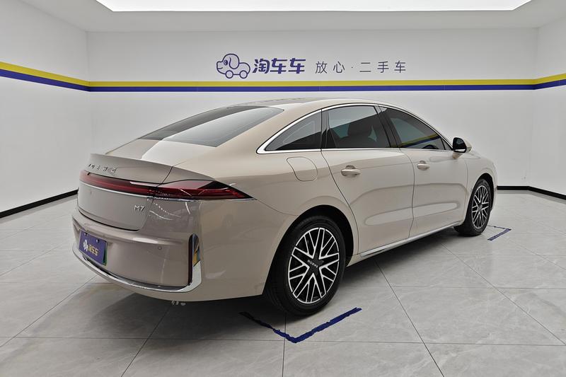 Roewe M7 DMH, 2025 — фото 3 из 12