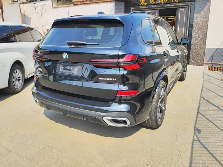 BMW X5, 2023 — фото 3 из 9