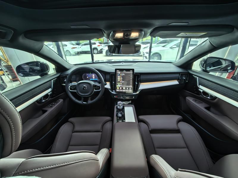 Volvo S90, 2026 — фото 7 из 12