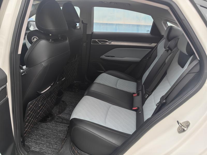 Geely Emgrand L, 2022 — фото 10 из 11