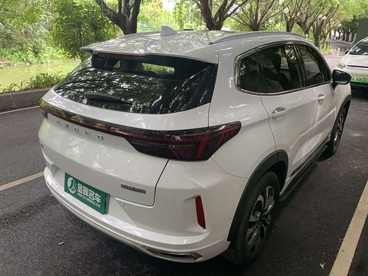 Exeed LX C-DM Hybrid, 2022 — фото 3 из 9