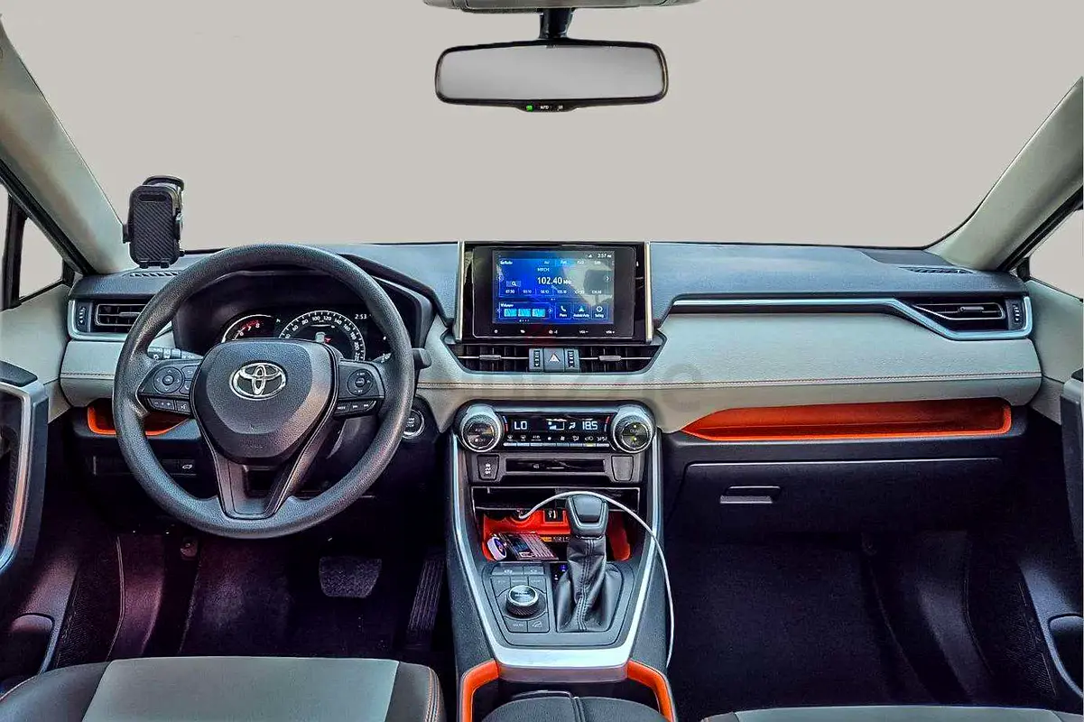 Toyota Rav 4, 2025 — фото 9 из 10