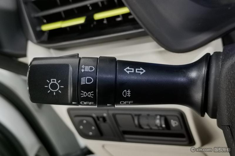 Geely Geometry EX3, 2021 — фото 10 из 12