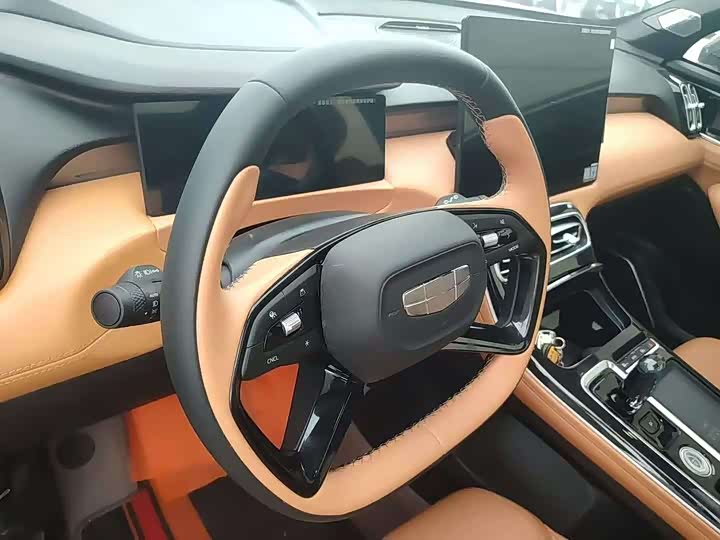 Geely Atlas L, 2025 — фото 4 из 9