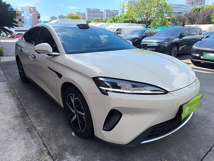 BYD Seal 07 DM-i Hybrid, 2025 — фото 4 из 9
