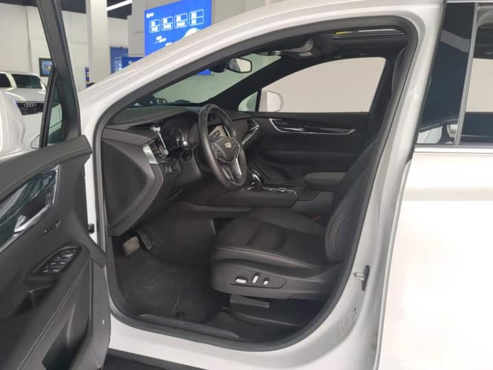 Cadillac XT5, 2023 — фото 9 из 9