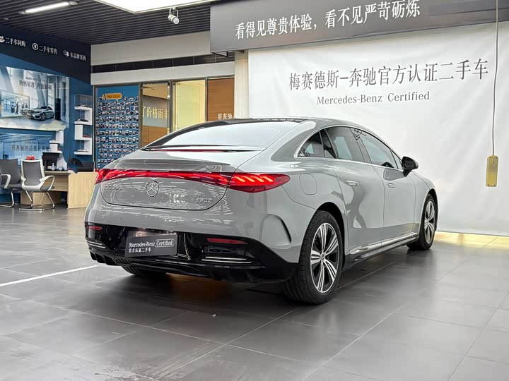 Mercedes-Benz EQE, 2023 — фото 6 из 9