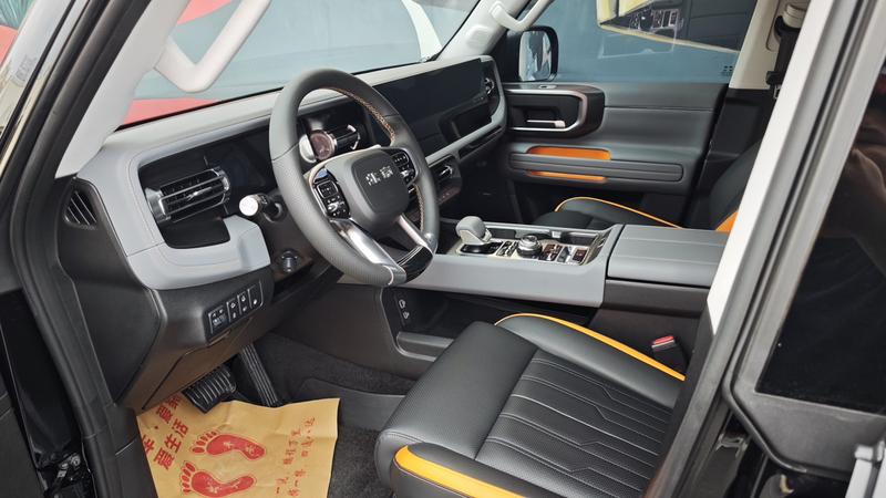 BAIC Beijing BJ40 Hybrid, 2025 — фото 10 из 12