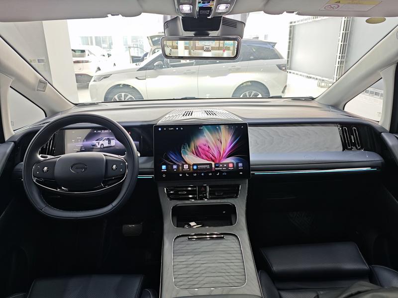 GAC Trumpchi M8 Hybrid, 2025 — фото 8 из 12