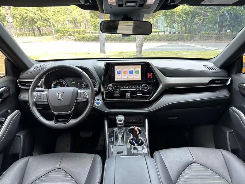 Toyota Crown Kluger, 2022 — фото 7 из 12