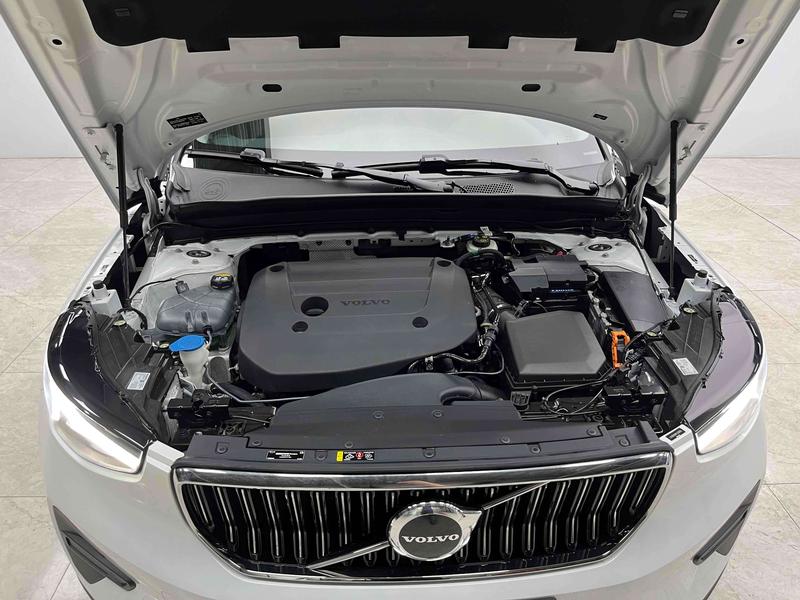 Volvo XC40, 2023 — фото 9 из 12