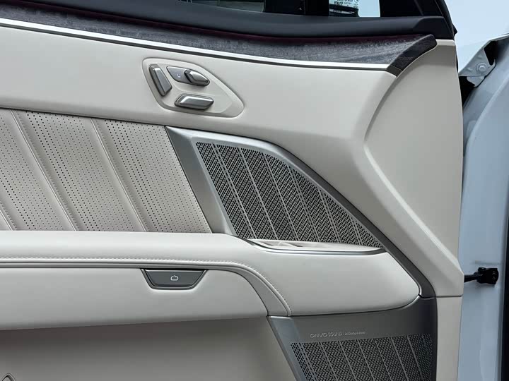 Nio Onvo L90, 2025 — фото 9 из 9