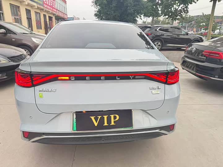 Geely Emgrand L Hi·P Hybrid, 2022 — фото 3 из 7