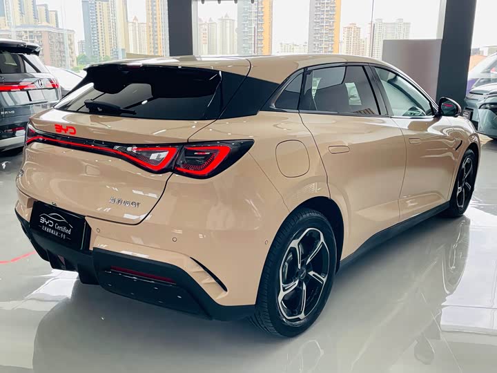 BYD Seal 06 GT, 2024 — фото 6 из 9