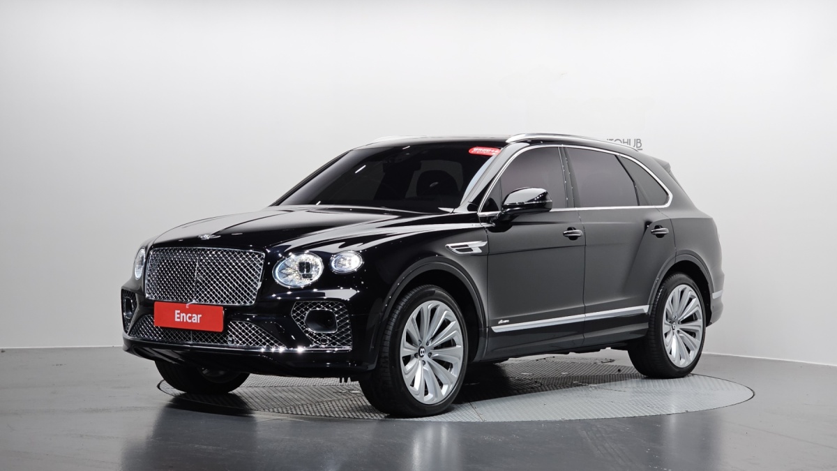 Bentley Bentayga, 2023 — фото 10 из 12