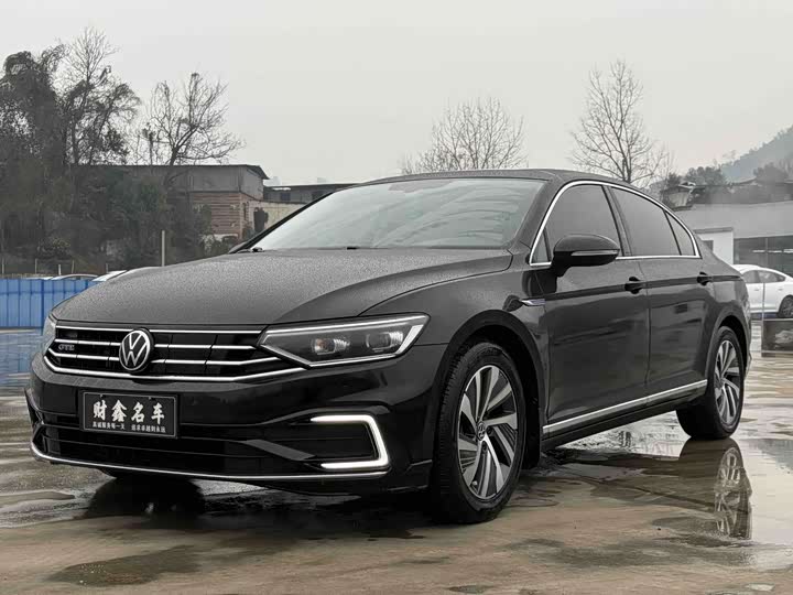 Volkswagen Magotan GTE Hybrid, 2021 — купить в Туле под ключ