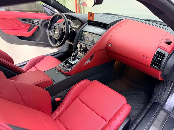 Jaguar F-Type, 2024 — фото 8 из 9
