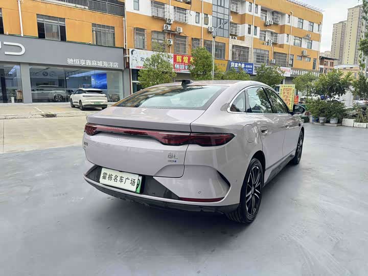 BYD Qin L, 2025 — фото 4 из 9