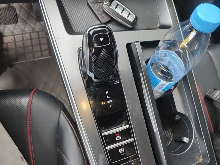 Roewe RX5 Max, 2022 — фото 7 из 9