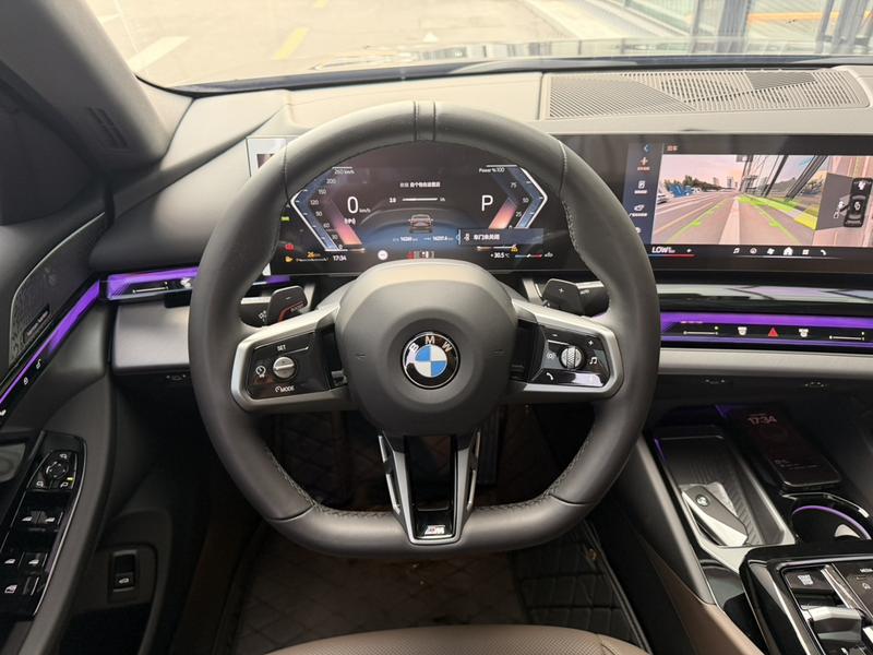 BMW 5 Series, 2025 — фото 12 из 12