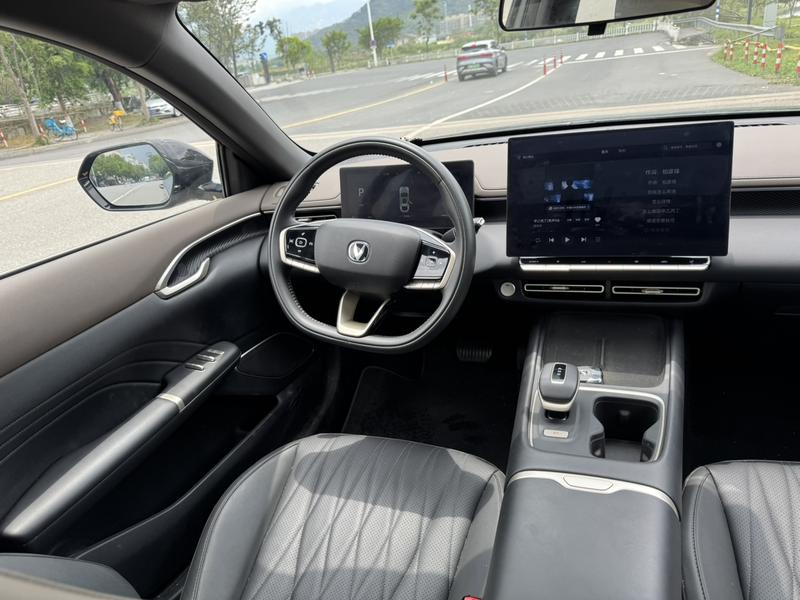 Changan Eado Plus, 2025 — фото 9 из 12
