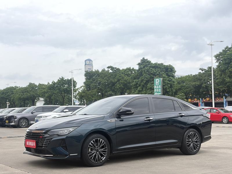 Dongfeng Aeolus Yixuan Max, 2022 — купить в Воронеже под ключ