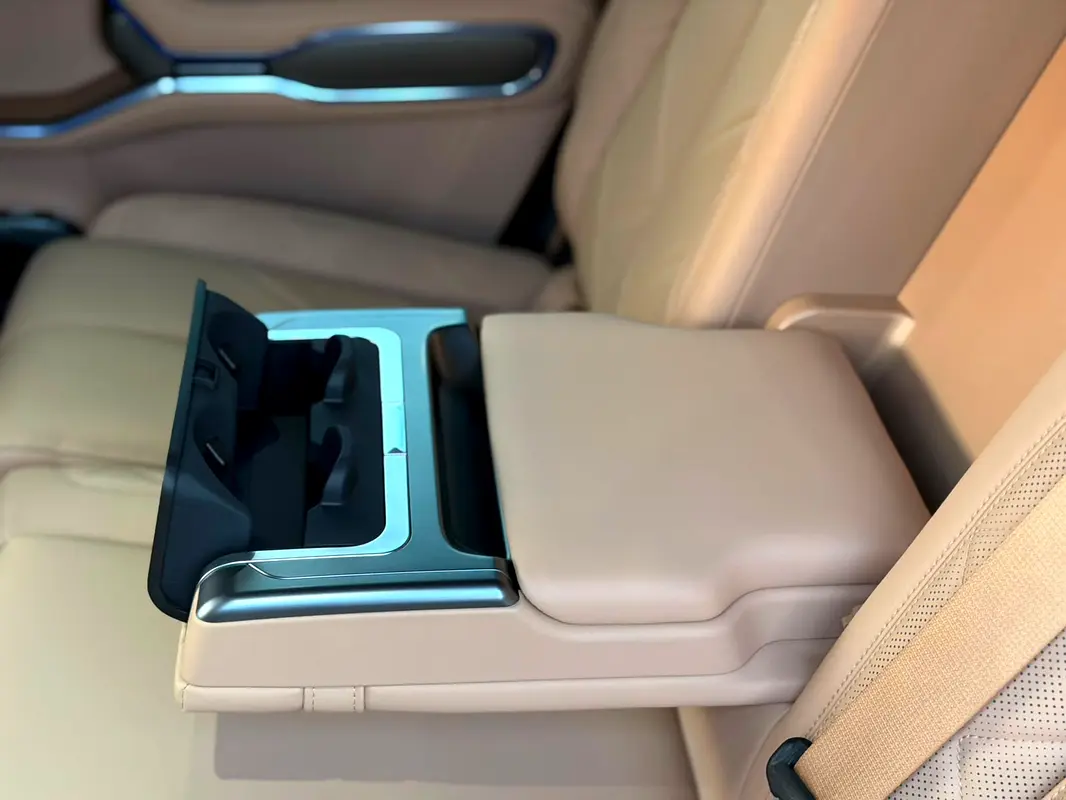 BYD Leopard 8, 2026 — фото 7 из 10