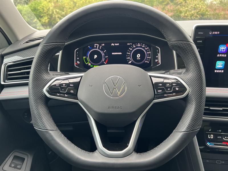 Volkswagen Tiguan L Hybrid, 2021 — фото 10 из 12
