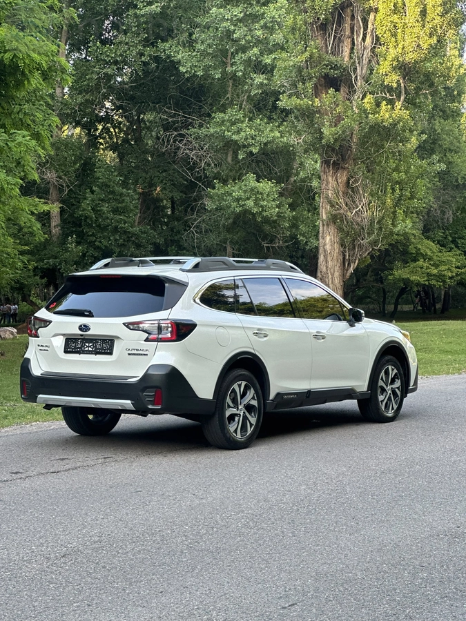 Subaru Outback, 2022 — фото 2 из 12