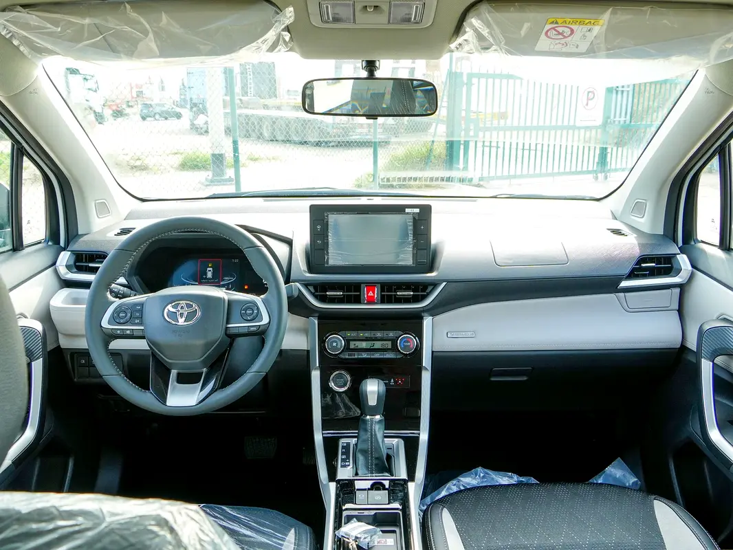 Toyota Veloz, 2026 — фото 6 из 10