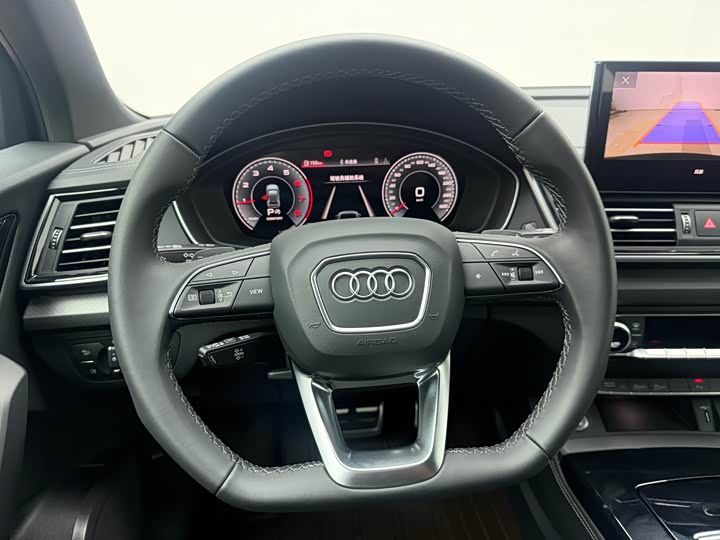 Audi Q5L, 2024 — фото 9 из 9