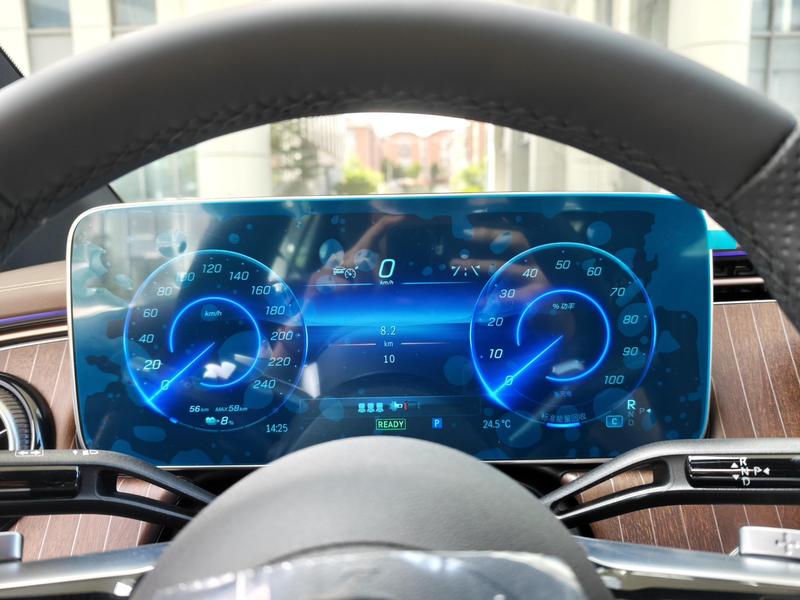Mercedes-Benz EQE, 2025 — фото 11 из 12