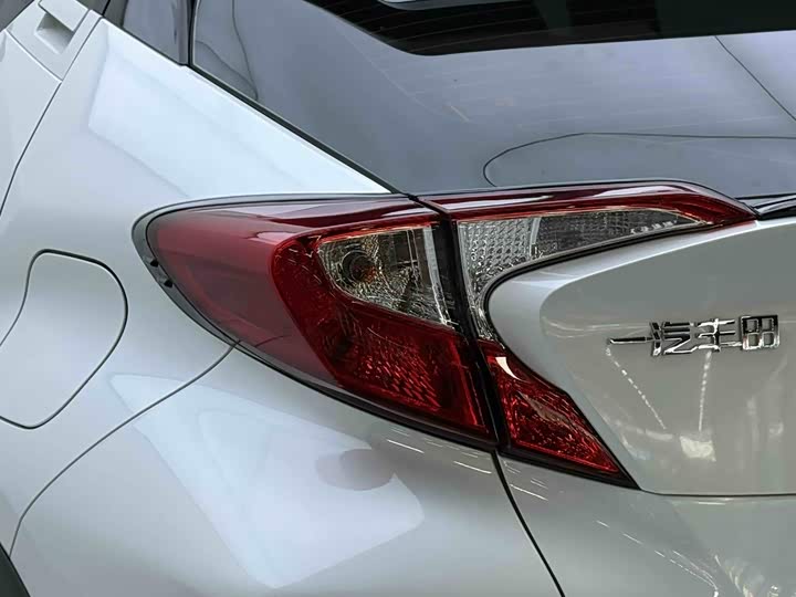 Toyota Izoa, 2024 — фото 8 из 9