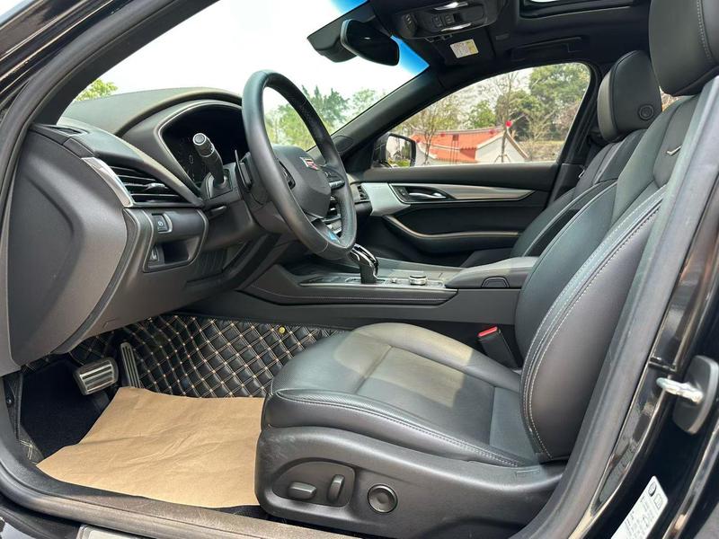 Cadillac CT5, 2022 — фото 8 из 10