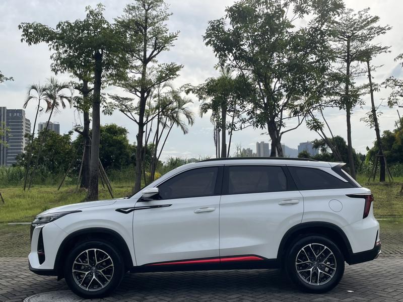 Changan CS75 Plus, 2023 — фото 4 из 12