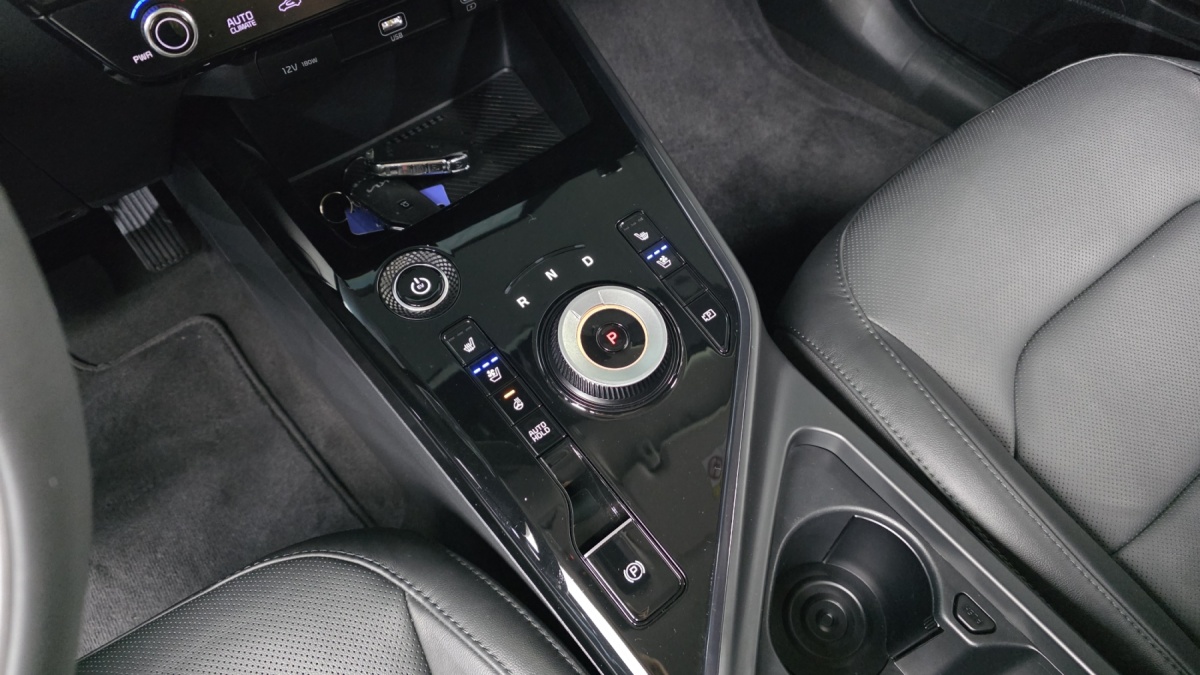Kia Niro, 2023 — фото 9 из 12