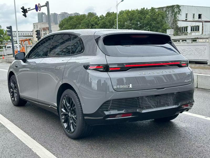 Leapmotor Lafa5, 2026 — фото 4 из 10