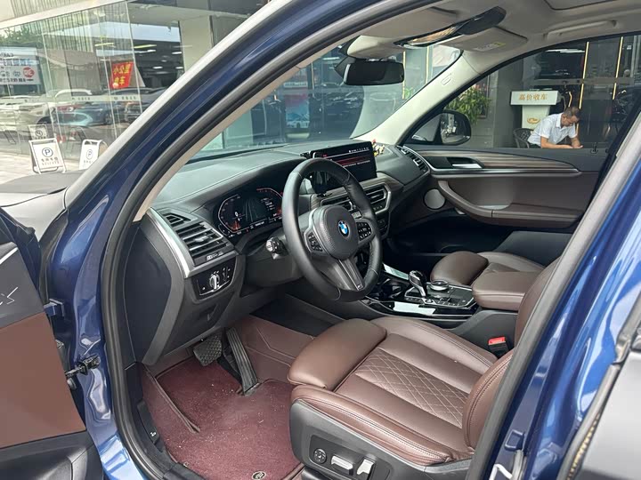 BMW X3, 2022 — фото 7 из 9