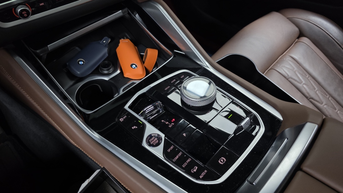 BMW X6, 2025 — фото 9 из 12