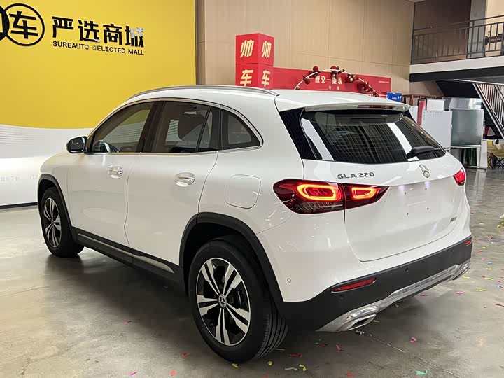 Mercedes-Benz GLA-Class, 2023 — фото 5 из 9