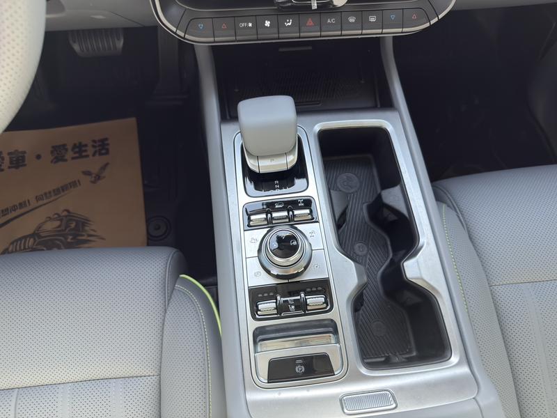 BAIC Beijing BJ40 Hybrid, 2025 — фото 8 из 12